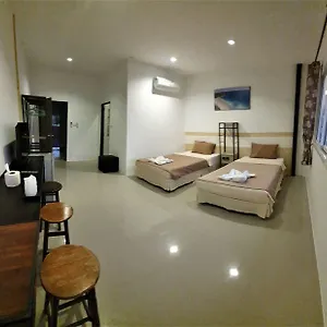 Athome @nanai 8 Hotell Patong