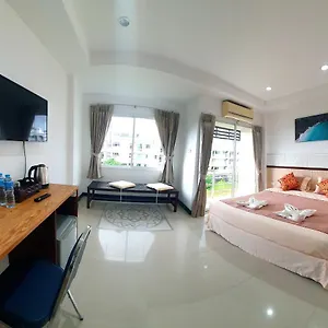 At Otel Patong