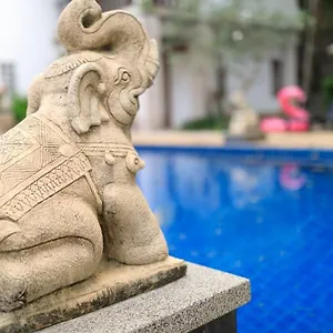Classic Thai Style Cozy Fancy Pool+garden * Patong