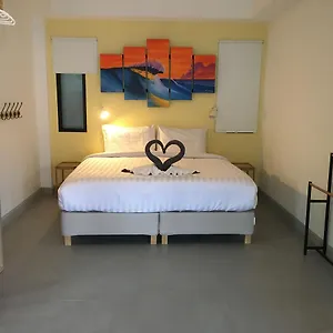 باان أندامان سي سورف فندق