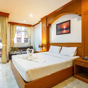 Oyo 739 Presley Phuket 2* Patong