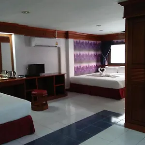 Taj Phuket ホテル 2*