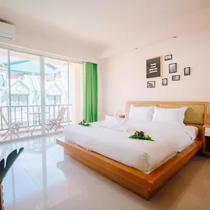 Hotel Side 3*