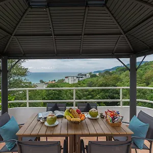 Holiday home 5br Jungle Seaview
