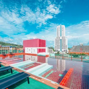 슬립 위드 미 디자인 앳 빠통 호텔