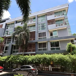 The Kris 2 Bedrooms 2 Bathrooms *
