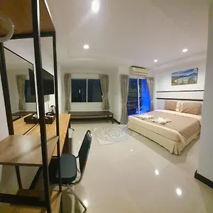 فندق Athome Nanai 8 2*