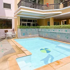 Absolute Phuket Konukevi 3*