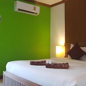 Pipikuku & Restaurant Hotel