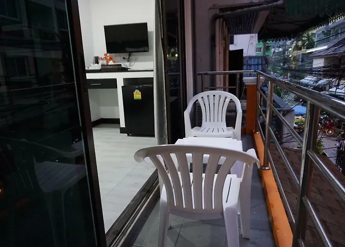 Photo de Heaven Apartments Patong