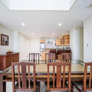 Apartment Tower Superior Seaview 3br- 2302 *