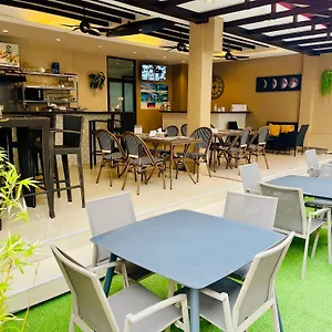 The Little Moon Otel Patong