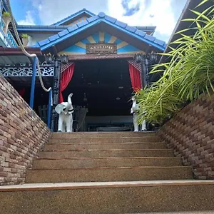 Sunbeach Mansion 2*