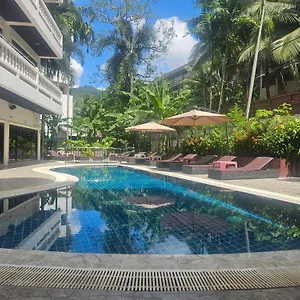 Hotel & 3*