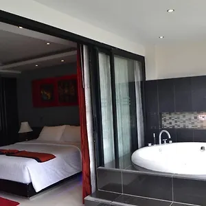 Absolute Bangla 65 Sqm Balcony With Jacuzzi Apartment Patong