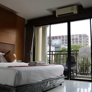 Diamond Crown Hotell 3*