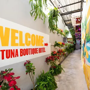 Tuna Boutique Hotel 2*