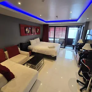 Aparthotel Absolute Bangla Jacuzzi Patong