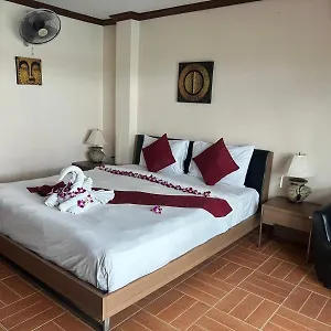 Taj Palace 2*
