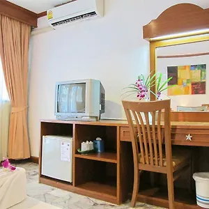 Hotell Paradise Resortel 2*