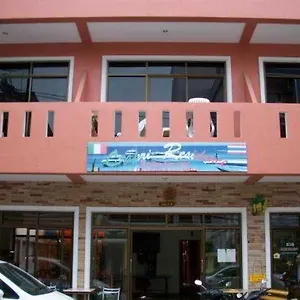 Hotel Capri 2*