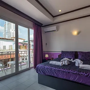 Herberg Grand Orchid Beach 2*