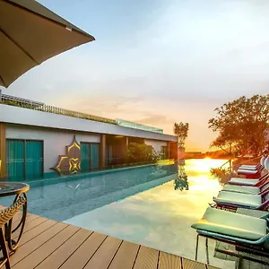 Fusion Phuket Otel