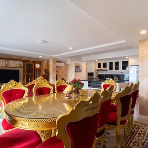 Castle Amazing Private Pool In Great Location Of فندق