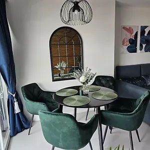 Apartment Tower 1 Bedroom Sea View Patong